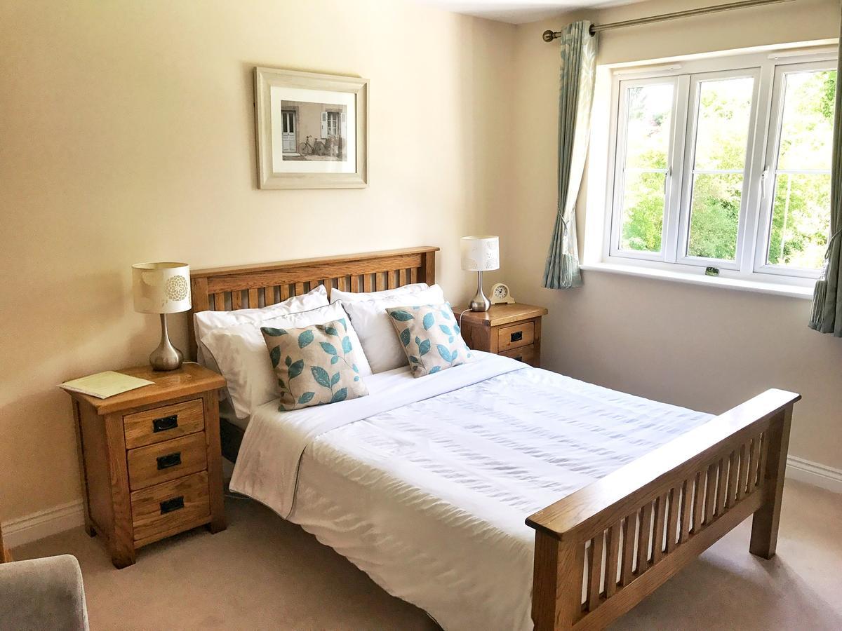 ウィットニー Moon House Bed & Breakfast エクステリア 写真