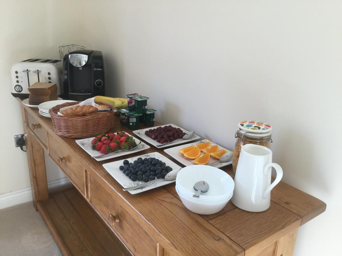 ウィットニー Moon House Bed & Breakfast エクステリア 写真